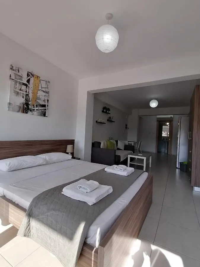 Apartment Must Stay - City Center Larnaca