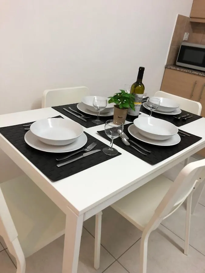 Apartment Must Stay - City Center Larnaca Cyprus