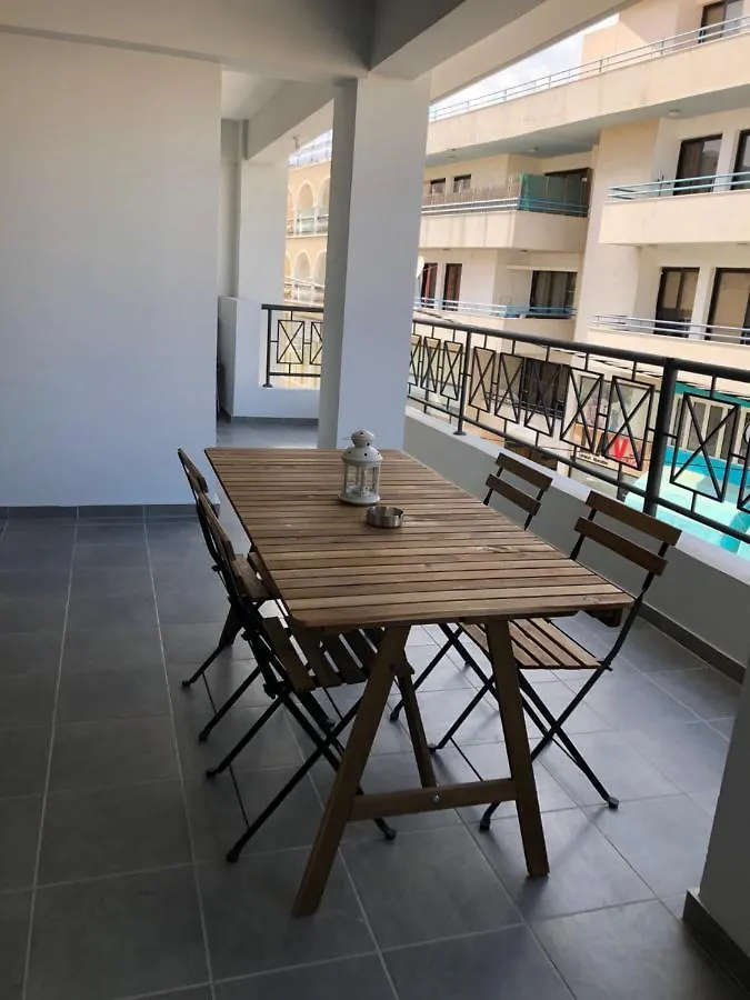 Apartment Must Stay - City Center Larnaca